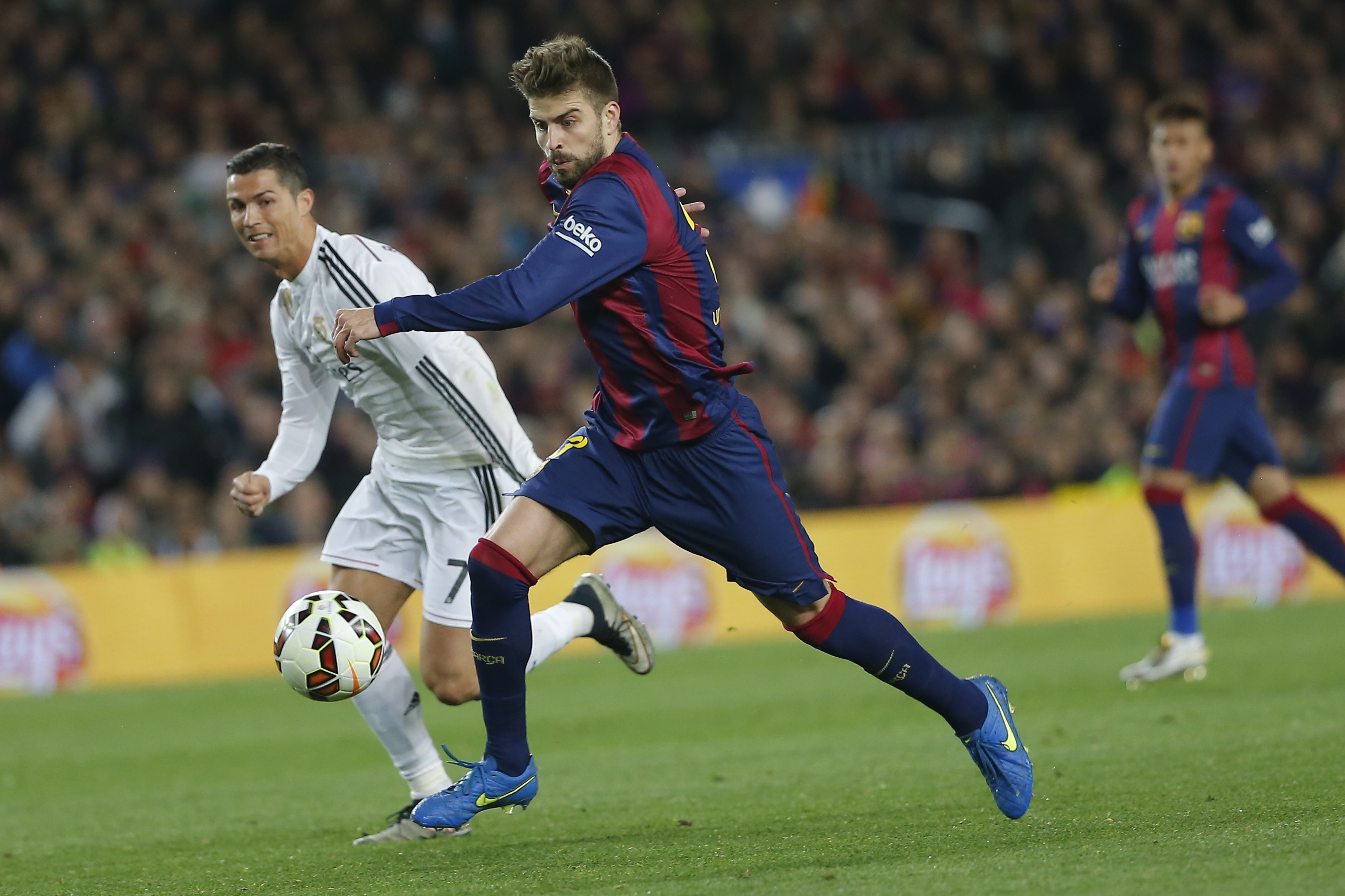 瓦尔米耶拉对阵里加FCB队免费直播